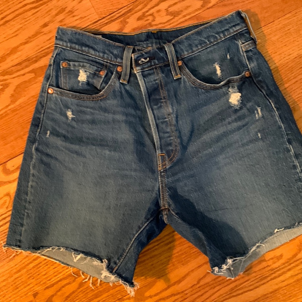 Levi frayed edge denim shorts